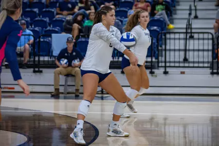 Georgia Southern outside hitter Paige Powers (21) during the NCAA women’s volleyball game between Georgia Southern and USC Upstate at Hanner Fieldhouse on August 27, 2022 in Statesboro, Georgia. (Photograph by AJ Henderson / Georgia Southern Athletics)