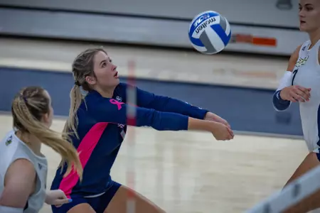 Georgia Southern defensive specialist Ashlyn Lovett (1) during the NCAA womenâ??s volleyball game between Georgia Southern and Stetson at Hanner Fieldhouse on August 26, 2022 in Statesboro, Georgia. (Photograph by AJ Henderson / Georgia Southern Athletics