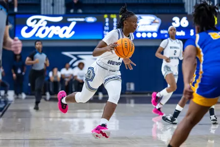 Georgia Southern freshman guard Kanji Daniel (1) during the NCAA women’s basketball game between Georgia Southern and Allen University at Hanner Fieldhouse on November 8, 2023 in Statesboro, Georgia. (Photograph by AJ Henderson / Georgia Southern Athletics)