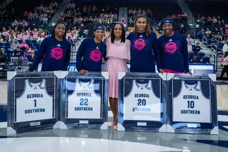 WBB Senior Day 2022-23