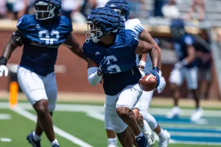 Cam Williams returns a fumble during the 2023 Georgia Southern Football Spring Game at Allen E. Paulson Stadium on April 22, 2023 in Statesboro, Georgia. (Photograph by AJ Henderson / Georgia Southern Athletics)