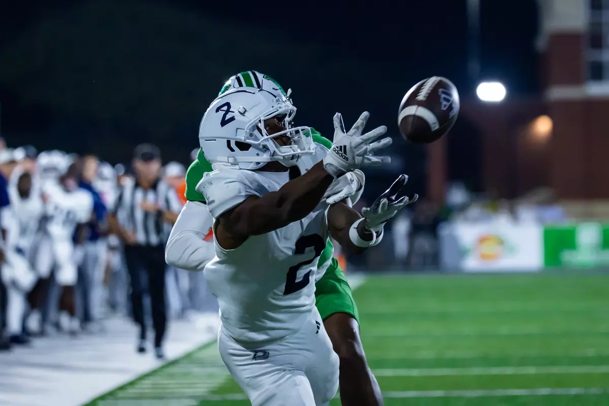 Derwin Burgess Jr.