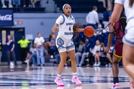 Georgia Southern junior guard Jazmyne Jackson (4) during the NCAA women’s basketball game between Georgia Southern and Bethune-Cookman at Hanner Fieldhouse on November 12, 2024 in Statesboro, Georgia. (Photograph by AJ Henderson / Georgia Southern Athletics)