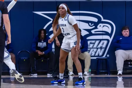 Georgia Southern senior guard Nicole Gwynn (3) during the NCAA women’s basketball game between Georgia Southern and Longwood at Hanner Fieldhouse on November 16, 2024 in Statesboro, Georgia. (Photograph by AJ Henderson / Georgia Southern Athletics)