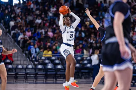 Georgia Southern freshman forward Ashantay Noble (21) during the NCAA women’s basketball game between Georgia Southern and Coastal Georgia at Jack and Ruth Ann Hill Convocation Center on December 13, 2024 in Statesboro, Georgia. (Photograph by AJ Henderson / Georgia Southern Athletics)