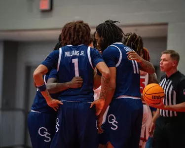 Team Huddle - Youngstown State