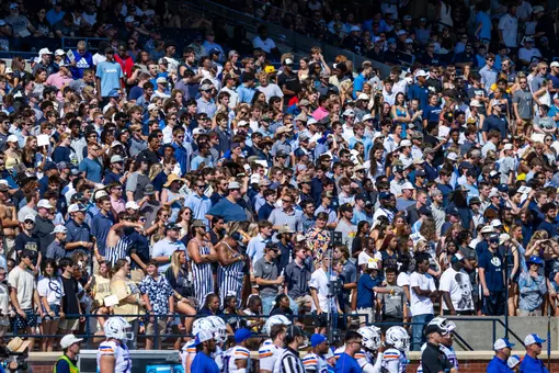 Fans_BoiseState_FB24