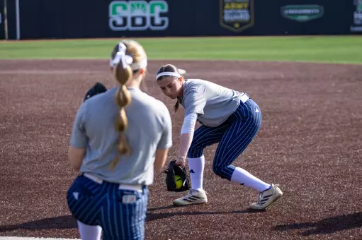Kayla Christensen warm-up