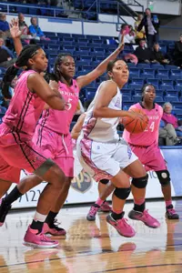 Senior forward Lindsey Lewis