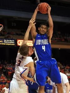 Junior Kamryn Williams