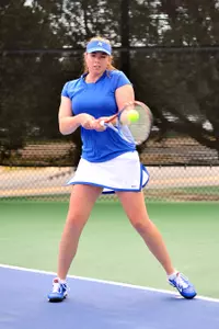 Sophomore Tracy Landram