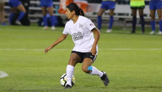 Alejandra Reveles Creighton