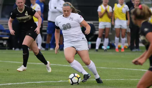 Bre Robertson Colorado