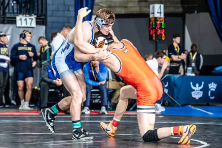 Alex Mossing Scuffle