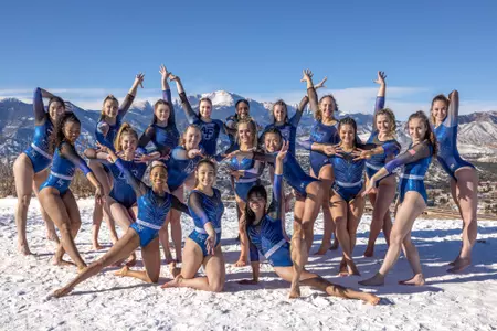 Women's Gymnastics Team Photo 2023