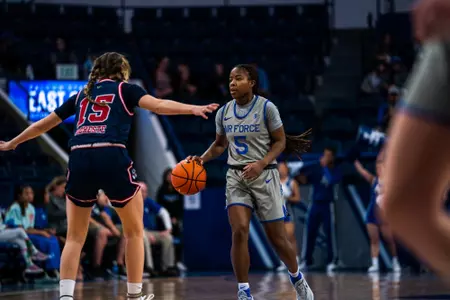 Taylor Britt Action vs. Fresno State 2022-23