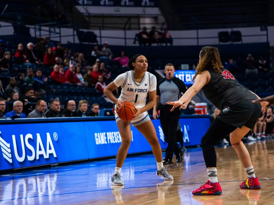 WBB Alexis Cortez Action vs. New Mexico 2023-24