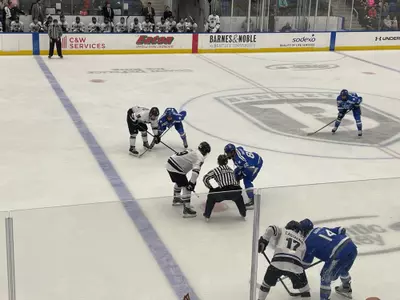 DeCarlo faceoff Bentley