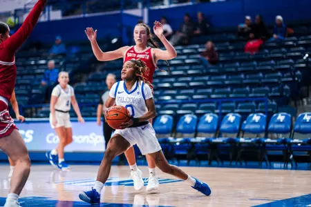 WBB Jordyn Devaughn Action vs. South Dakota 2024-25