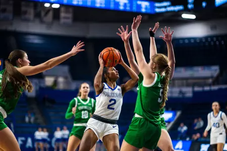 WBB Milahnie Perry Action vs. Utah Valley 2024-25