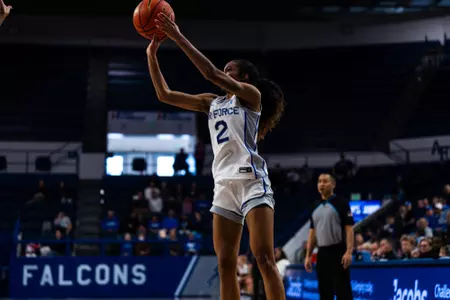 WBB Milahnie Perry Action vs. New Mexico 2023-24