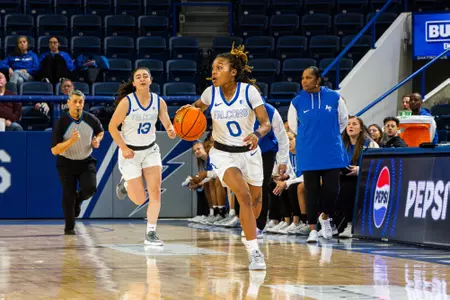 WBB Jordyn Devaughn Action vs. Regis 2024-25