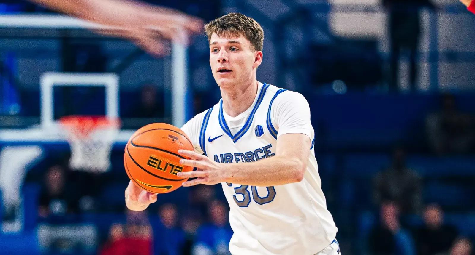 Sam Springer Air Force Hosts Long Island on Veteran's Day - Air Force Academy Athletics