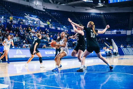 WBB Milahnie Perry Action vs. Portland State 2025-26