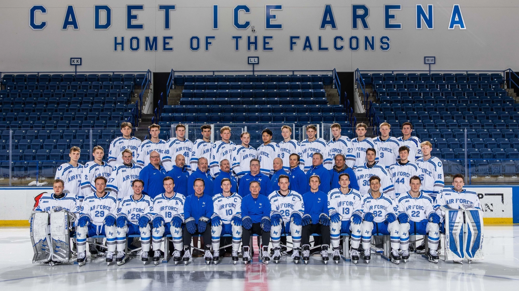 Hockey team photo 2024-25