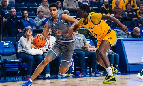 Air Force vs. Wyoming