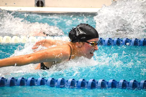 Natalie Doig swims butterfly