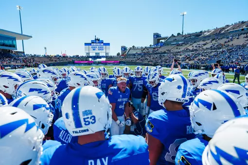 Pregame huddle vs UNLV