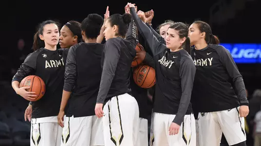 team_huddle_098473545