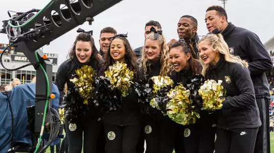 How to Follow the Zaxby’s Heart of Dallas Bowl Image