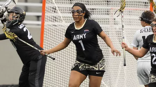 Crump_Nia_9873125325213