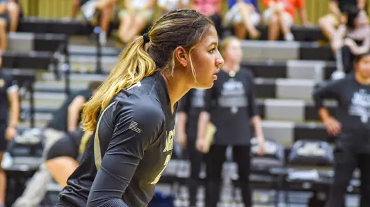 Eckford awaiting serve