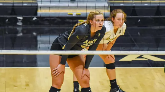 Morriss awaiting serve