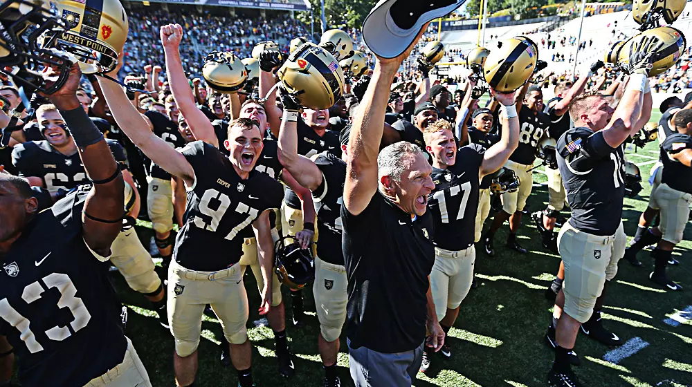 Army football celebrates with the Corps of Cadets after a thrilling 28-21 victory over unbeaten Hawai'i
