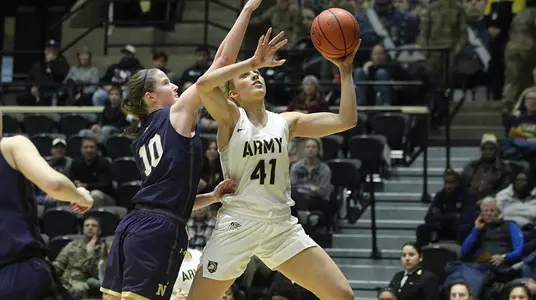 Madison Hovren puts up a lefthanded layup during Army's 55-52 victory over Navy on Jan. 19, 2019.