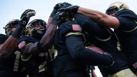 WEST POINT, NY - NOVEMBER 09: Kelvin Hopkins Jr. #8 of the Army Black Knights celebrates a rushing touchdown during the third quarter of a game against the Massachusetts Minutemen at Michie Stadium on November 9, 2019 in West Point, New York. (Photo by Dustin Satloff/Getty Images) *** Local Caption *** Kelvin Hopkins Jr.