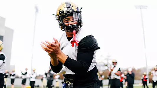 Jaylon McClinton gets ready for spring practice on March 19, 2019.
