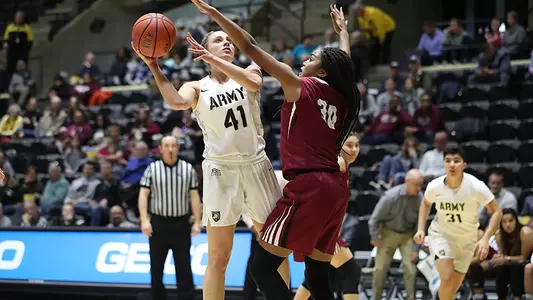 Senior Madison Hovren goes for the layup in Army's game against Lafayette in the 2019 Patriot League Tournament.