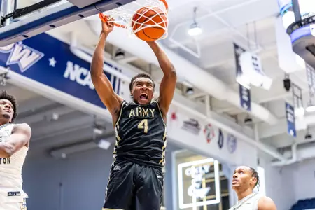 Scovens Dunking at George Washington