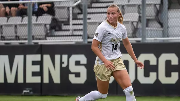 Lauren Drysdale against St. Peter's 082921