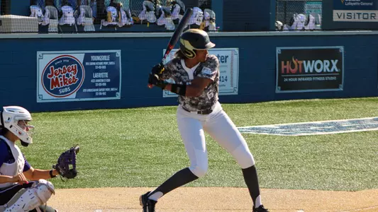 Taylor Brown Hitting at the Mardi Gras Mambo