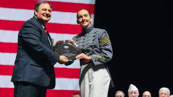 Joanna Halfhill Accepts Award