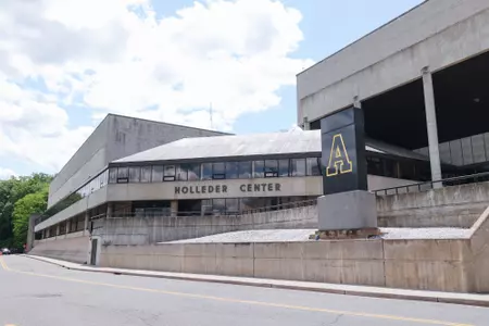 Holleder Center
