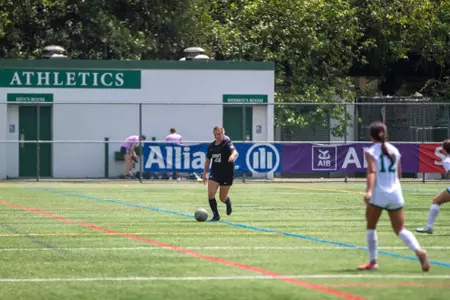 #28 Payton Whitney runs with the ball in Army's 4-1 victory over Manhattan on August 17, 2025