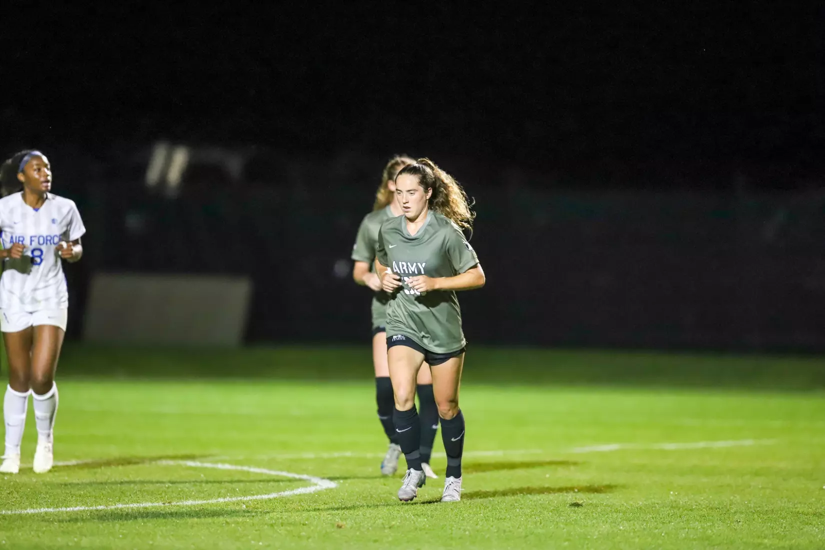#30 Brigid Duffy runs in Army West Point's 2-1 victory over Air Force on Aug. 21, 2025
