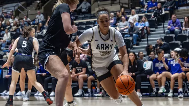 Kya Smith Drives Towards the Hoop